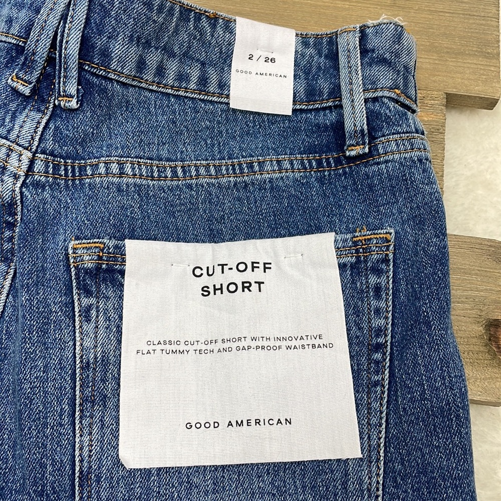 Good American NWT The Cut-Off Fold Over Waist Shorts - Picture 8 of 8